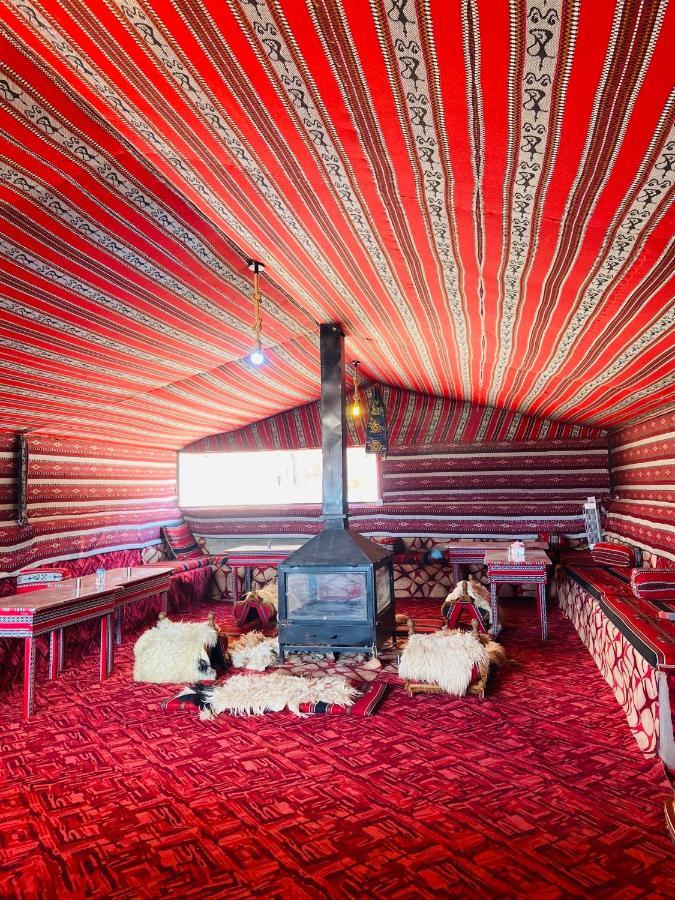 Wadi Rum Bedouin Heart Camp エクステリア 写真