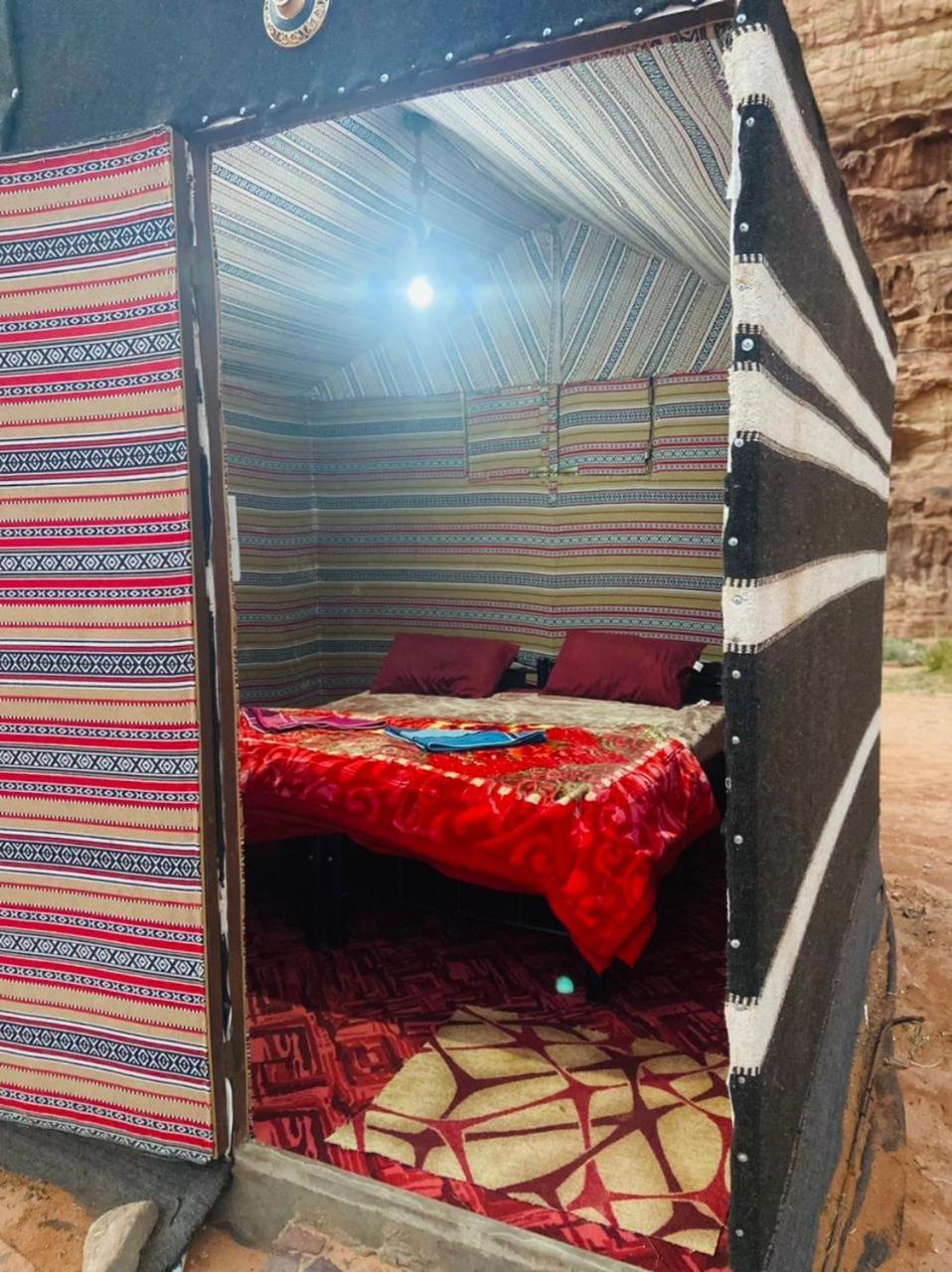 Wadi Rum Bedouin Heart Camp エクステリア 写真