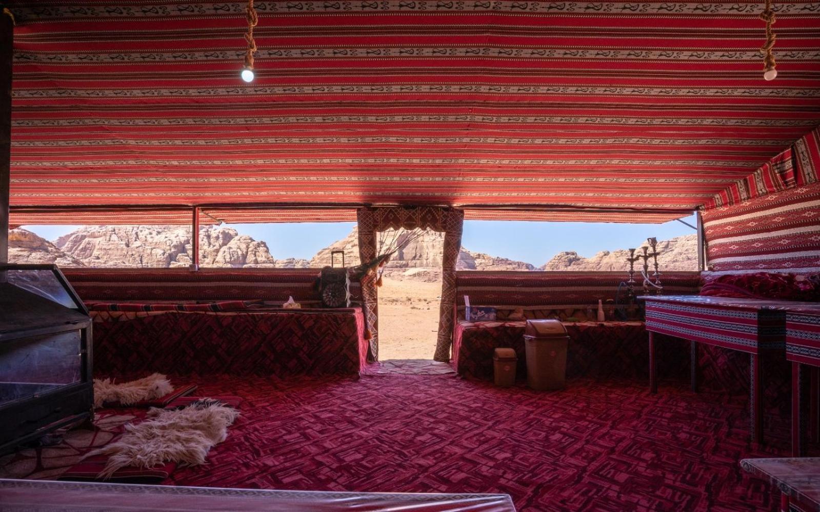 Wadi Rum Bedouin Heart Camp エクステリア 写真